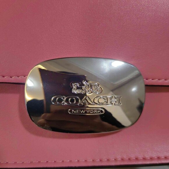 Eliza Flap Crossbody - Picture 6 of 8